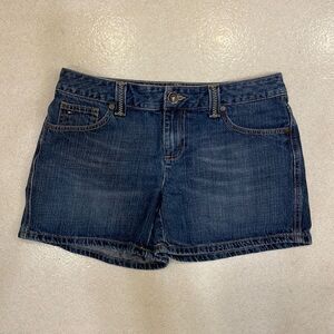 Tommy Hilfiger denim shorts size 6